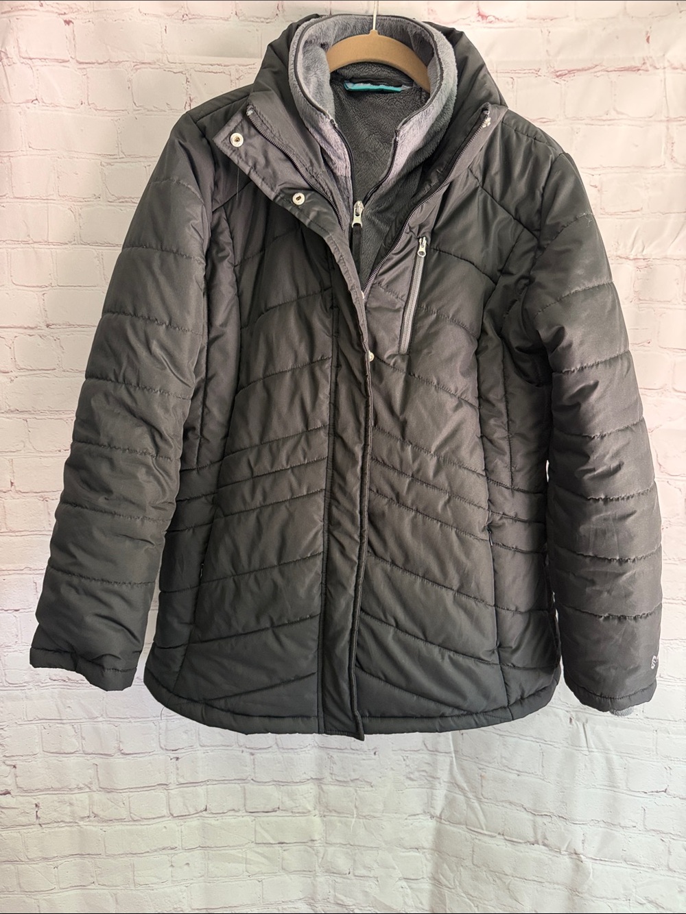 Free Country Quilted double zip Puffer Jacket in Black Woman’s size M